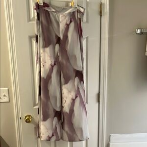 Frank Lyman elegant, wide leg crêpe pants